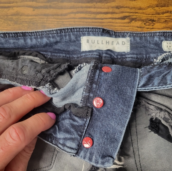 Low Rise Short Shorts Bullhead - Picture 3 of 4